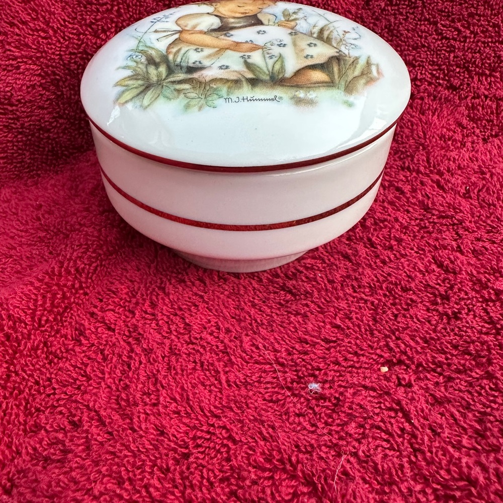 MJ Hummel "Lily of the Valley" Porcelain Trinket Box Germany
